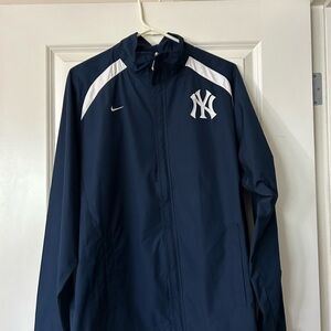 Nike NY Yankees zip up jacket like new medium